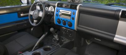 Toyota FJ Cruiser (2009) - picture 7 of 18