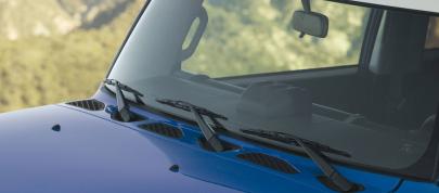 Toyota FJ Cruiser (2009) - picture 12 of 18