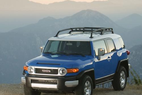 Toyota FJ Cruiser (2009) - picture 1 of 18