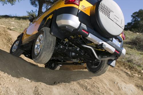 Toyota FJ Cruiser (2009) - picture 17 of 18