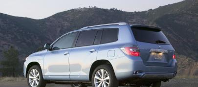 Toyota Highlander Hybrid (2009) - picture 7 of 15