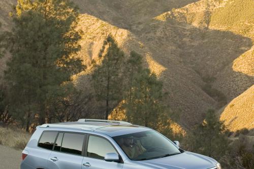 Toyota Highlander Hybrid (2009) - picture 8 of 15