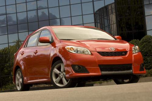Toyota Matrix S (2009) - picture 1 of 13