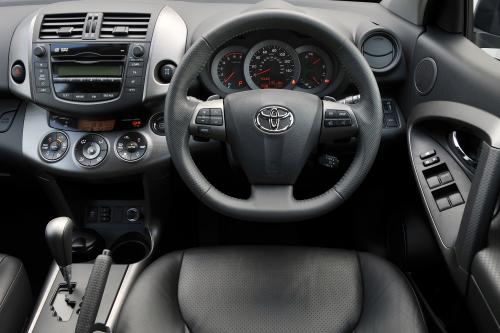 Toyota RAV4 (2009) - picture 8 of 8