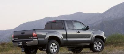 Toyota Tacoma (2009) - picture 4 of 14