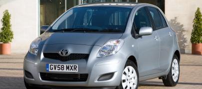 Toyota Yaris (2009) - picture 15 of 25