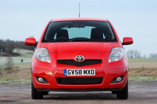 Toyota Yaris (2009) - picture 1 of 25
