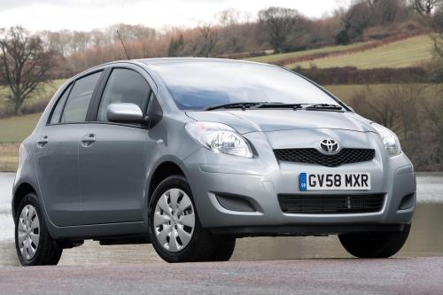 Toyota Yaris (2009) - picture 17 of 25