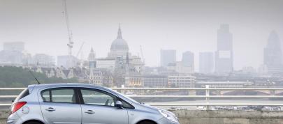 Vauxhall Corsa (2009) - picture 15 of 16