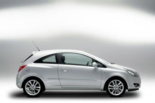 Vauxhall Corsa (2009) - picture 8 of 16
