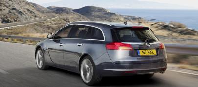 Vauxhall Insignia Sports Tourer (2009) - picture 4 of 4