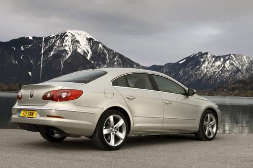Volkswagen Passat CC GT (2009) - picture 8 of 13