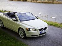 Volvo C70 (2009) - picture 7 of 23