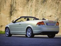 Volvo C70 (2009) - picture 13 of 23