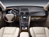 Volvo XC90 (2009) - picture 18 of 26
