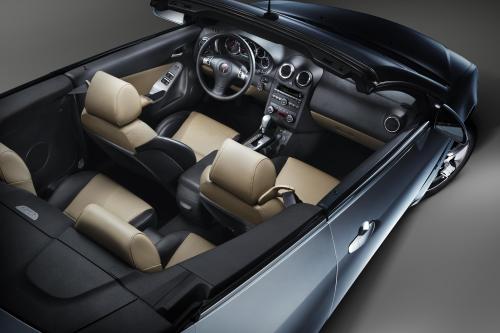 .5 Pontiac G6 GT Convertible (2009) - picture 1 of 6
