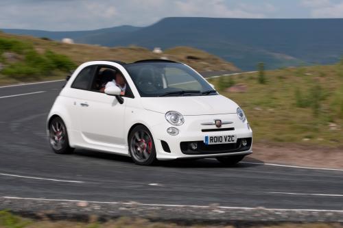 Abarth 500C (2010) - picture 40 of 60