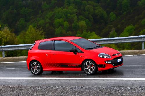 Abarth Punto Evo (2010) - picture 16 of 73