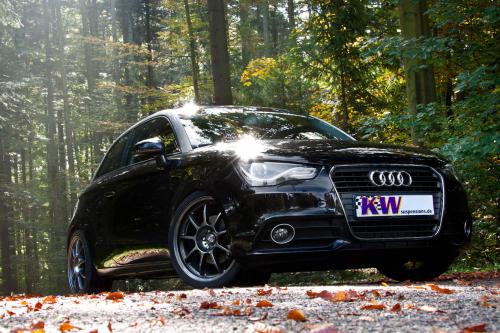 Audi A1 KW (2010) - picture 1 of 3