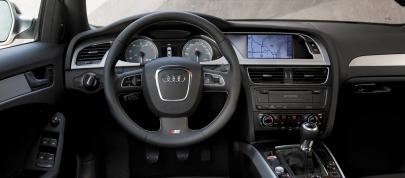 Audi S4 (2010) - picture 12 of 12