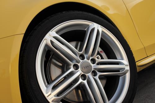 Audi S4 (2010) - picture 9 of 12