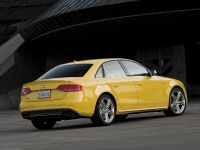 Audi S4 (2010) - picture 5 of 12