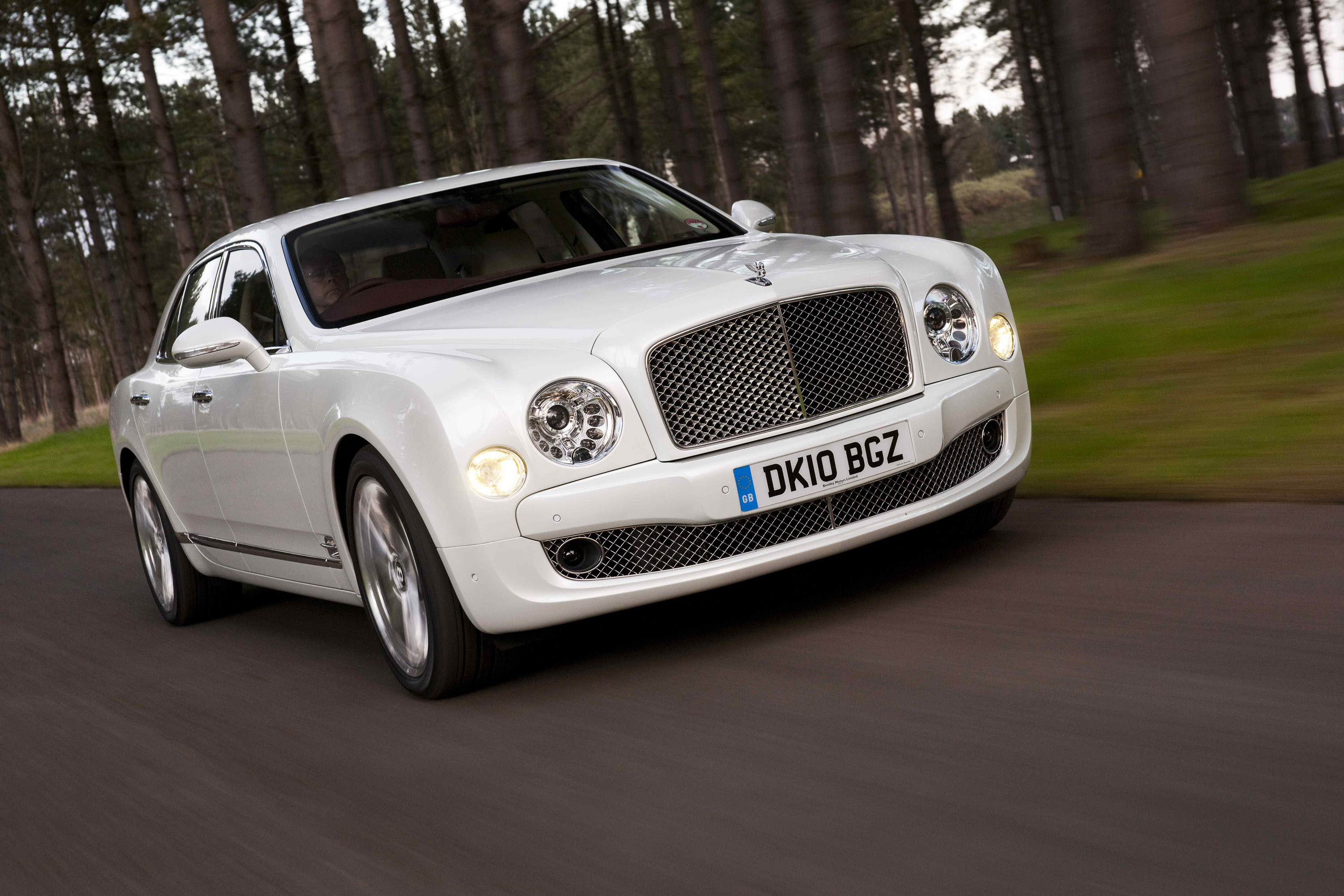 Покажи машину авто. Бентли Мульсан 2010. Бентли Мульсан 2005. Bentley Mulsanne 2012. Bentley Mulsanne 2000.