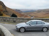 BMW 520d Saloon (2010) - picture 6 of 9