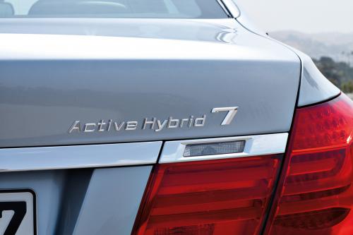 BMW ActiveHybrid 7 (2010) - picture 9 of 10