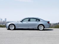 BMW ActiveHybrid 7 (2010) - picture 3 of 10