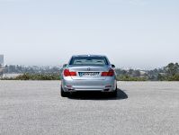 BMW ActiveHybrid 7 (2010) - picture 8 of 10