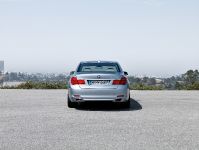 BMW ActiveHybrid 7 (2010) - picture 8 of 10