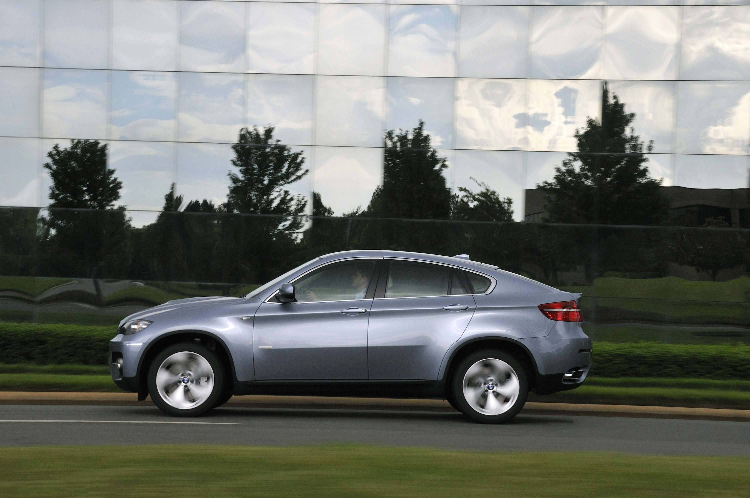 BMW ActiveHybrid X6