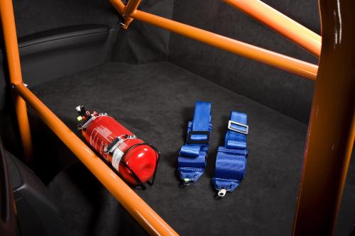 BMW M3 GTS (2010) - picture 1 of 5