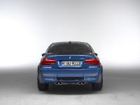 BMW M3 Performance Package (2010) - picture 4 of 8