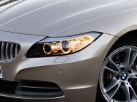 Bmw Z4 Roadster (2010) - picture 21 of 46