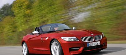 BMW Z4 (2010) - picture 4 of 6