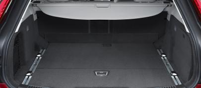 Cadillac CTS Sport Wagon (2010) - picture 7 of 8