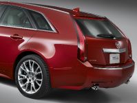 Cadillac CTS Sport Wagon (2010) - picture 4 of 8