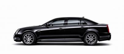 Cadillac SLS (2010) - picture 7 of 14
