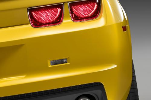 Chevrolet Camaro RS (2010) - picture 16 of 28