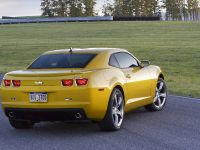 Chevrolet Camaro RS (2010) - picture 2 of 28