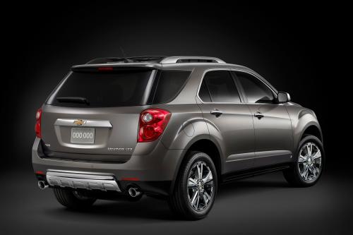 Chevrolet Equinox LTZ (2010) - picture 8 of 11