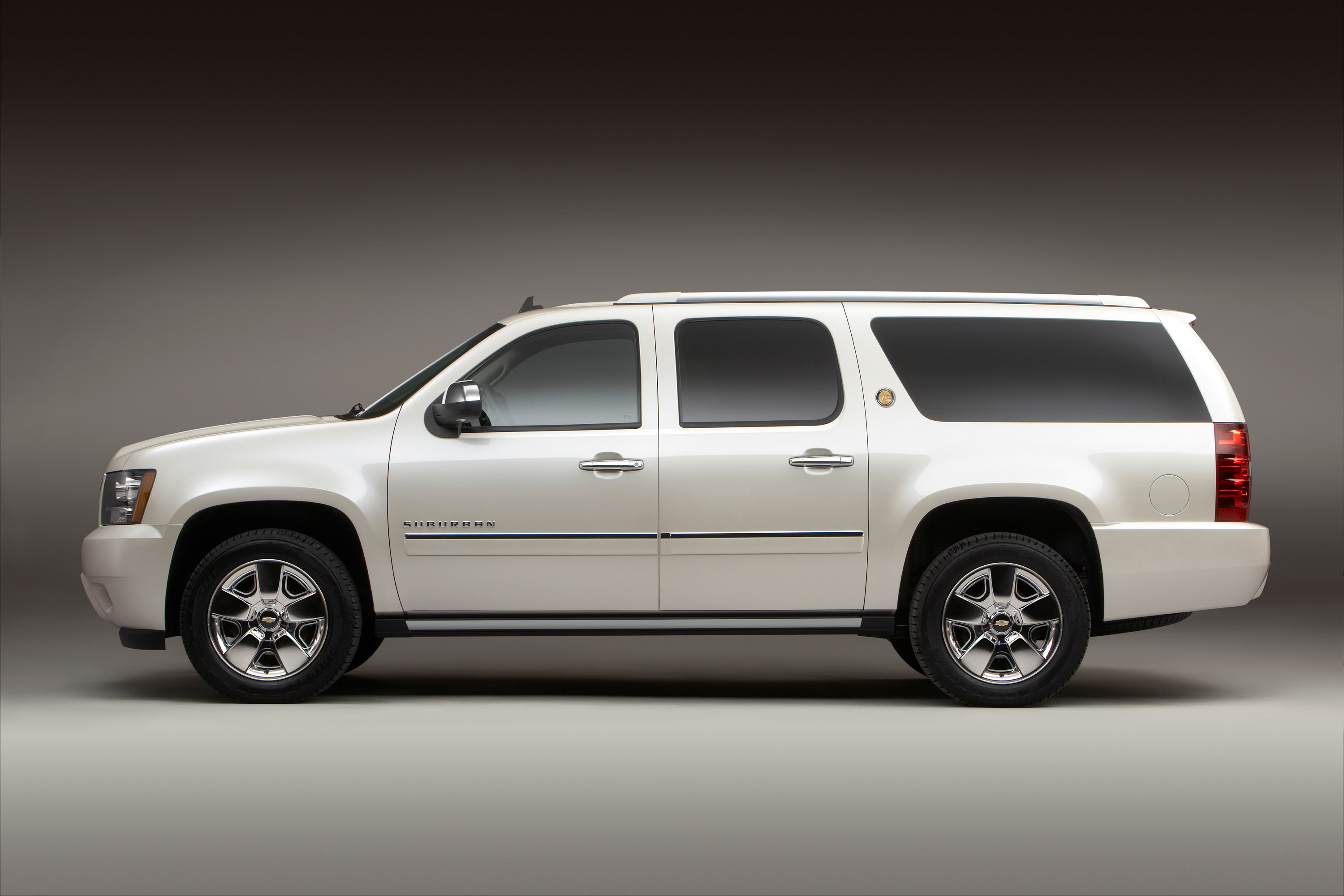 Chevrolet Suburban 75th Anniversary Diamond Edition