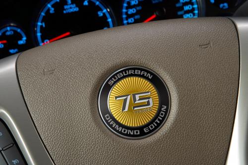 Chevrolet Suburban 75th Anniversary Diamond Edition (2010) - picture 8 of 9