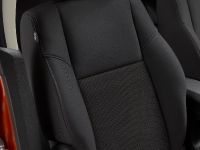 Dodge Caliber (2010) - picture 13 of 19