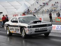 Dodge Challenger Drag Pak (2010) - picture 2 of 2