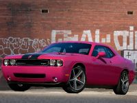 Dodge Challenger Furious Fuchsia (2010) - picture 2 of 5