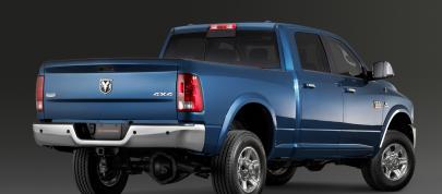 Dodge Ram 2500 Laramie Crew Cab (2010) - picture 4 of 16