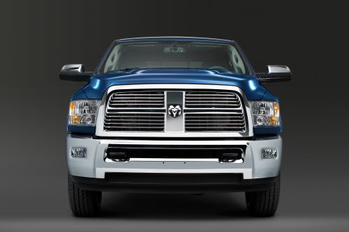 Dodge Ram 2500 Laramie Crew Cab (2010) - picture 8 of 16